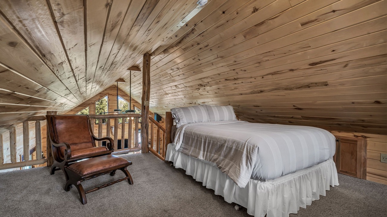 Photo of Bedroom in Orderville