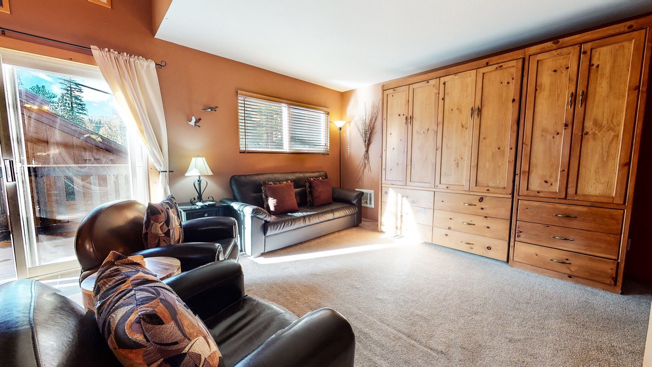 Photo of Livingroom in Mammoth Lakes
