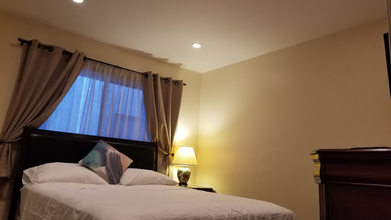 Photo of Bedroom in Bixby Knolls