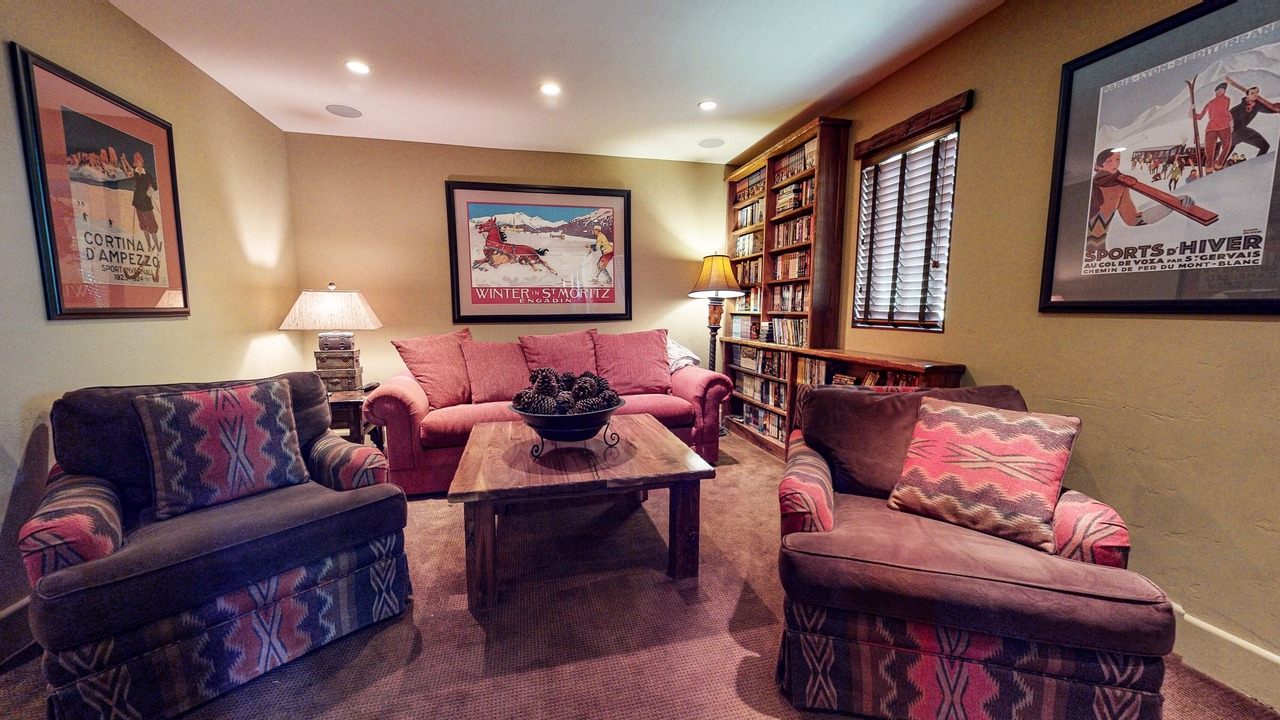 Photo of Bedroom in Mammoth Lakes