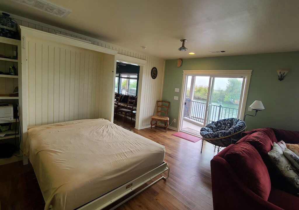 Photo of Bedroom in Isleton