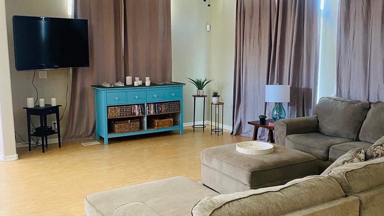Photo of Livingroom in Needles
