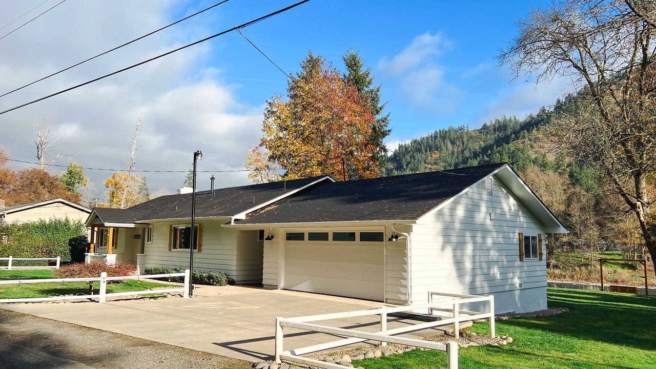 Photo of Outdoor in Grants Pass