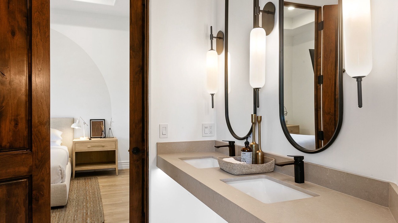 Photo of Bathroom in Central Scottsdale