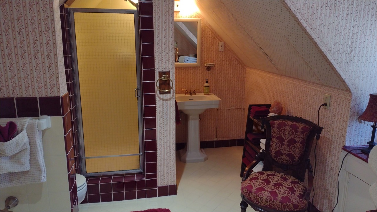 Photo of Bathroom in Vallejo