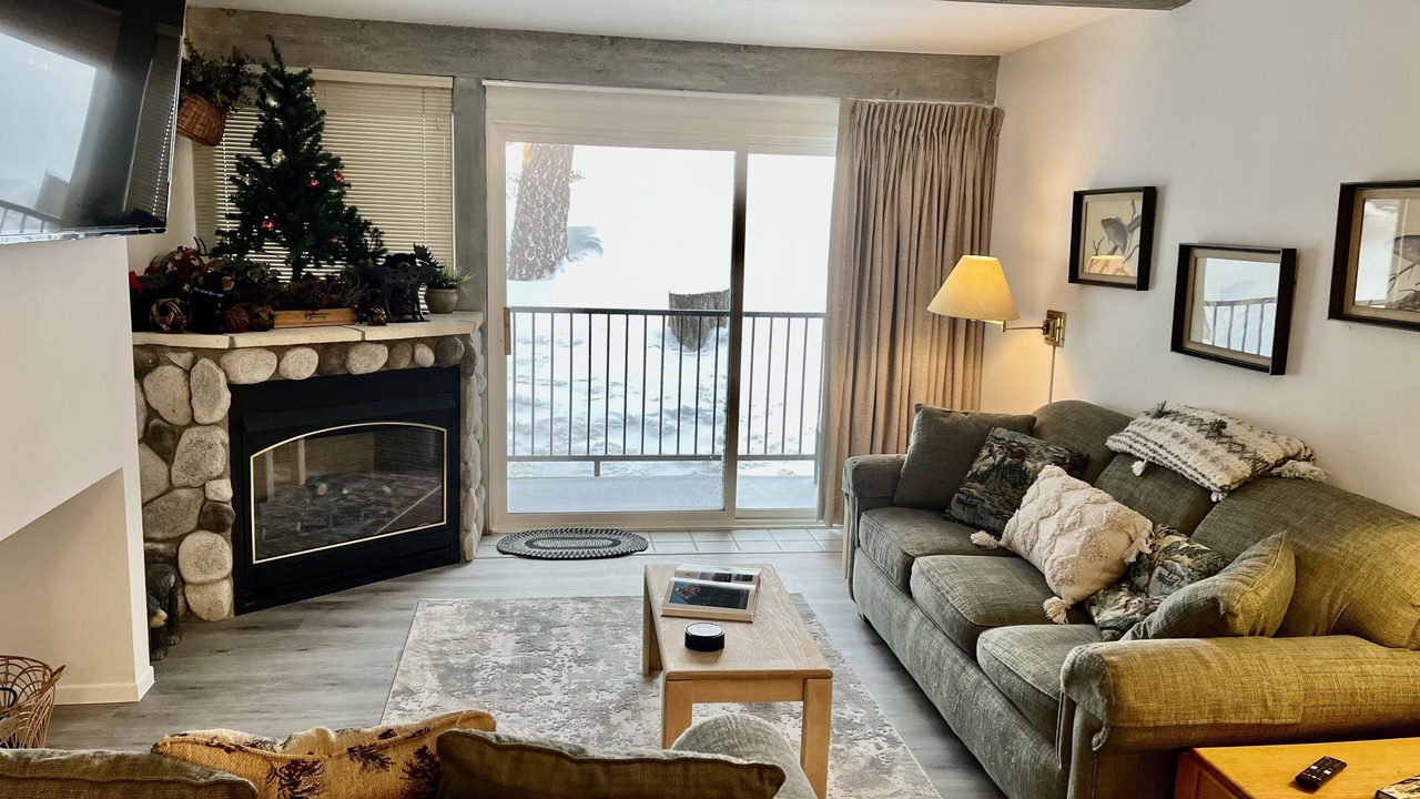 Photo of Bedroom in Mammoth Lakes