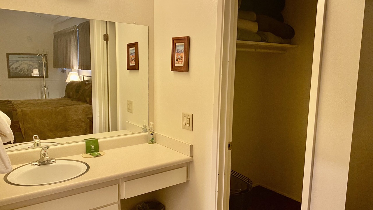 Photo of Bedroom in Mammoth Lakes