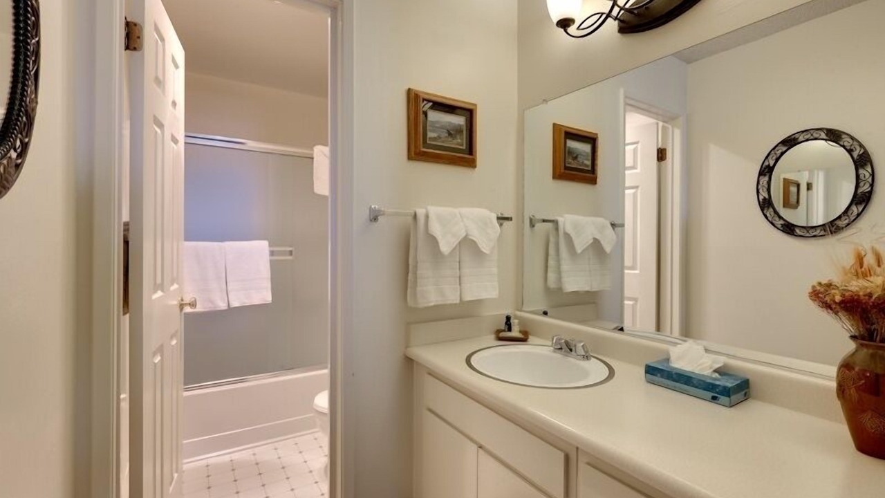 Photo of Bathroom in Mammoth Lakes