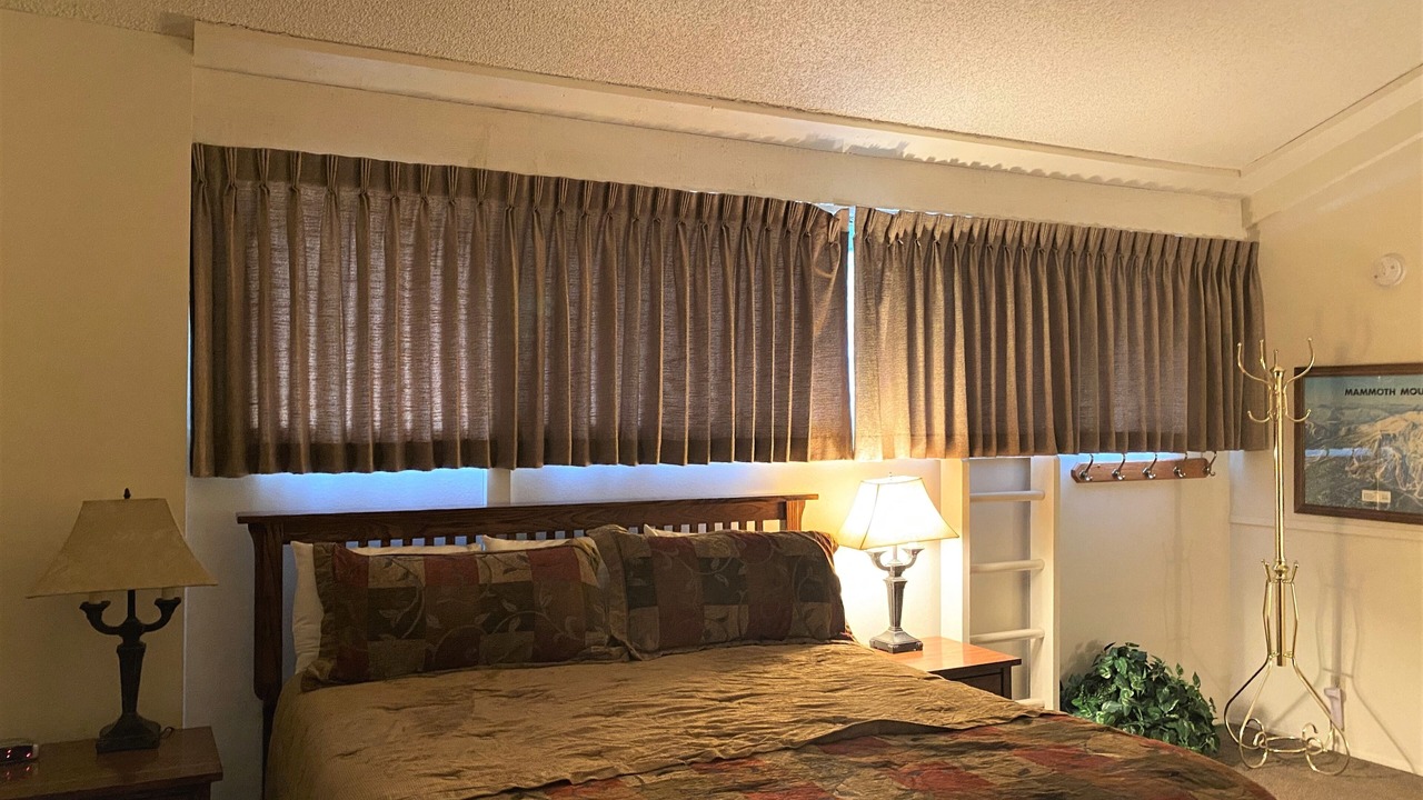Photo of Bedroom in Mammoth Lakes