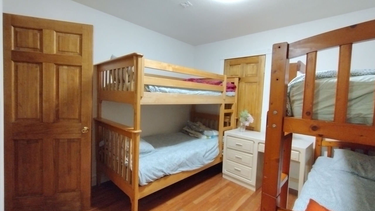 Photo of Bedroom in Al Tahoe
