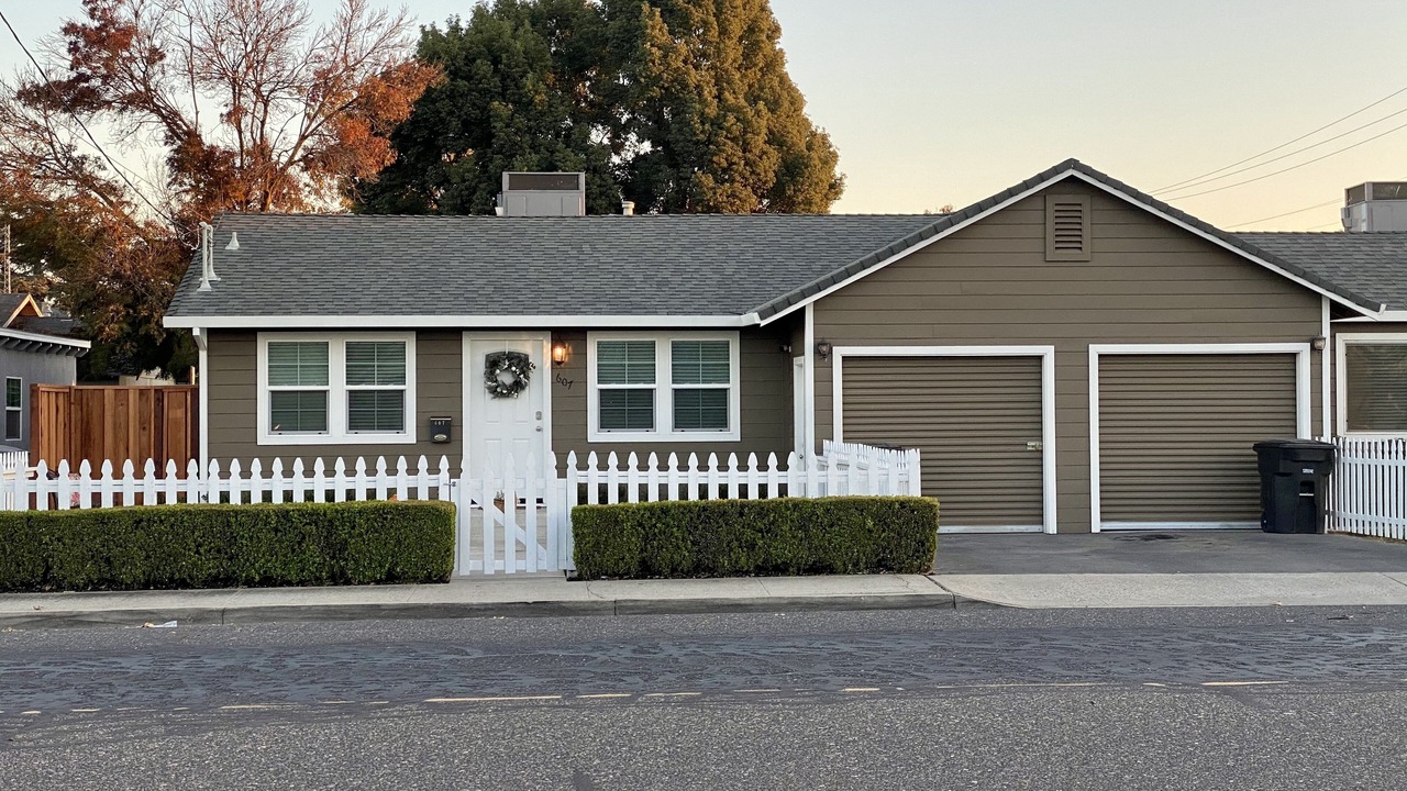 Photo of Outdoor in Oakdale