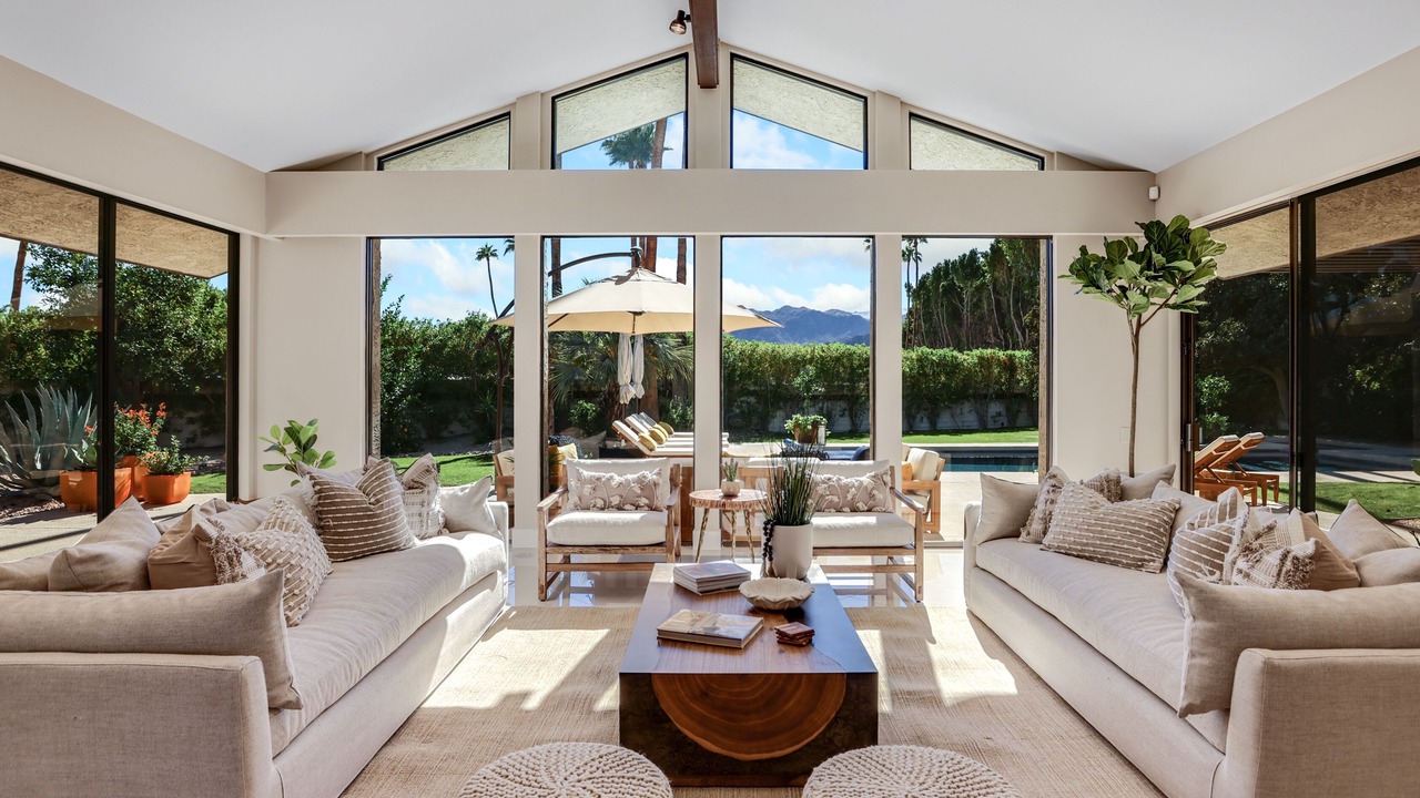Photo of Livingroom in Rancho Mirage