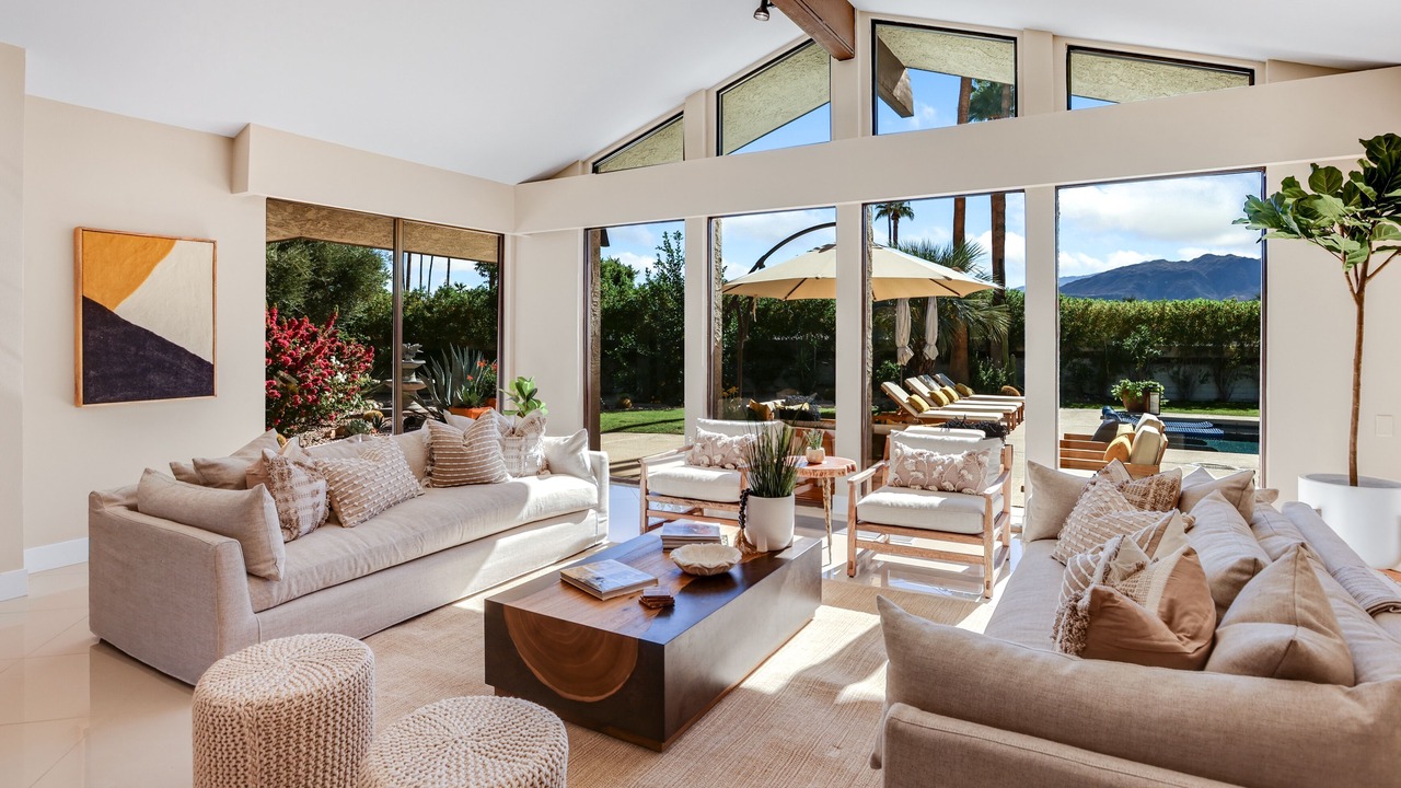Photo of Livingroom in Rancho Mirage