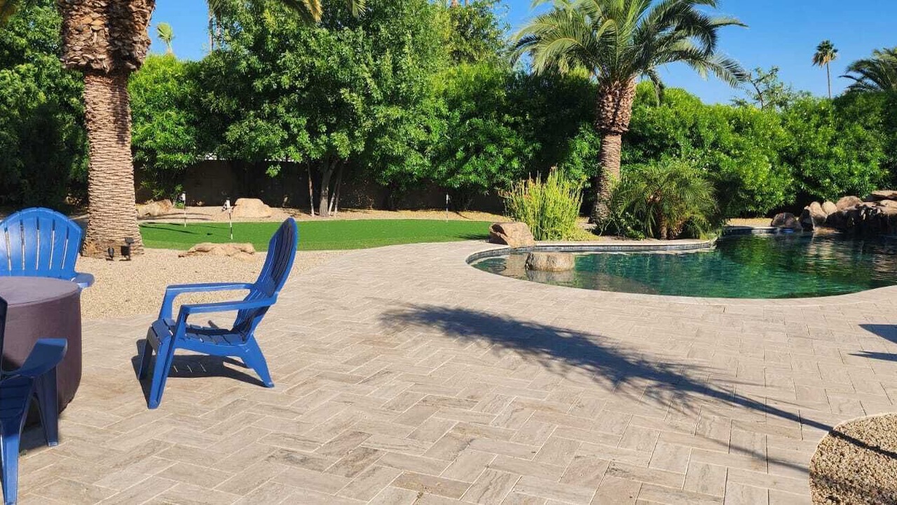 Photo of Outdoor in Paradise Valley Village