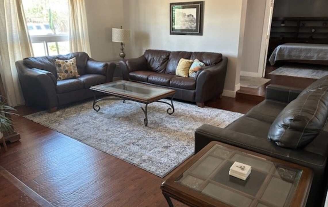Photo of Livingroom in Paradise Valley Village