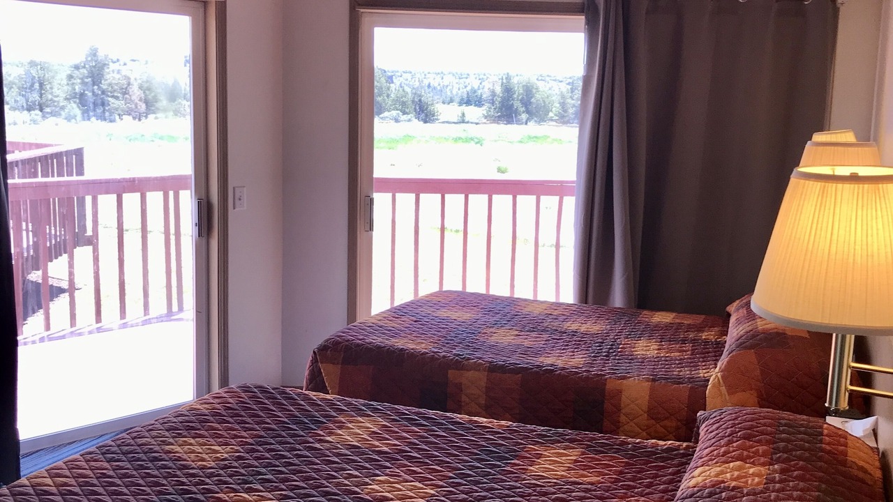 Photo of Bedroom in Crooked River Ranch