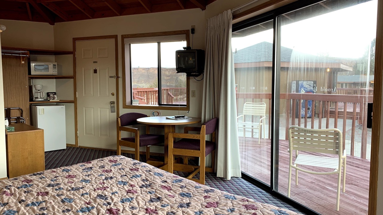 Photo of Bedroom in Crooked River Ranch