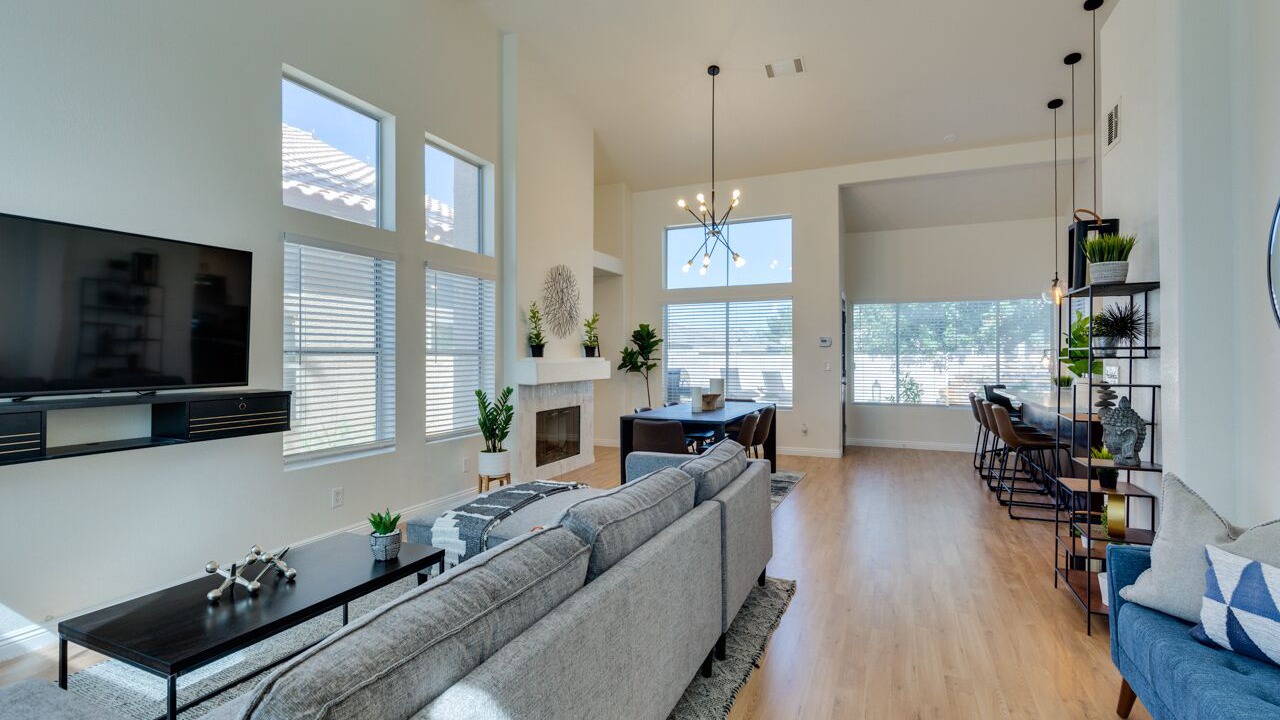 Photo of Livingroom in Green Valley