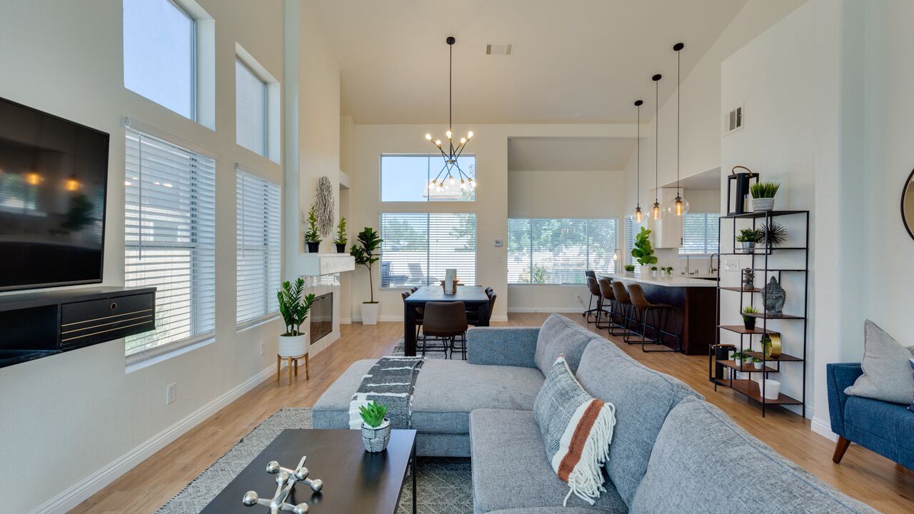 Photo of Livingroom in Green Valley