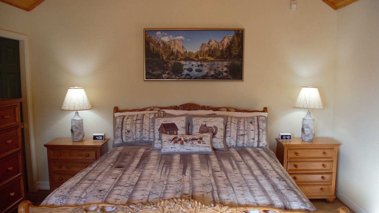 Photo of Bedroom in Shaver Lake