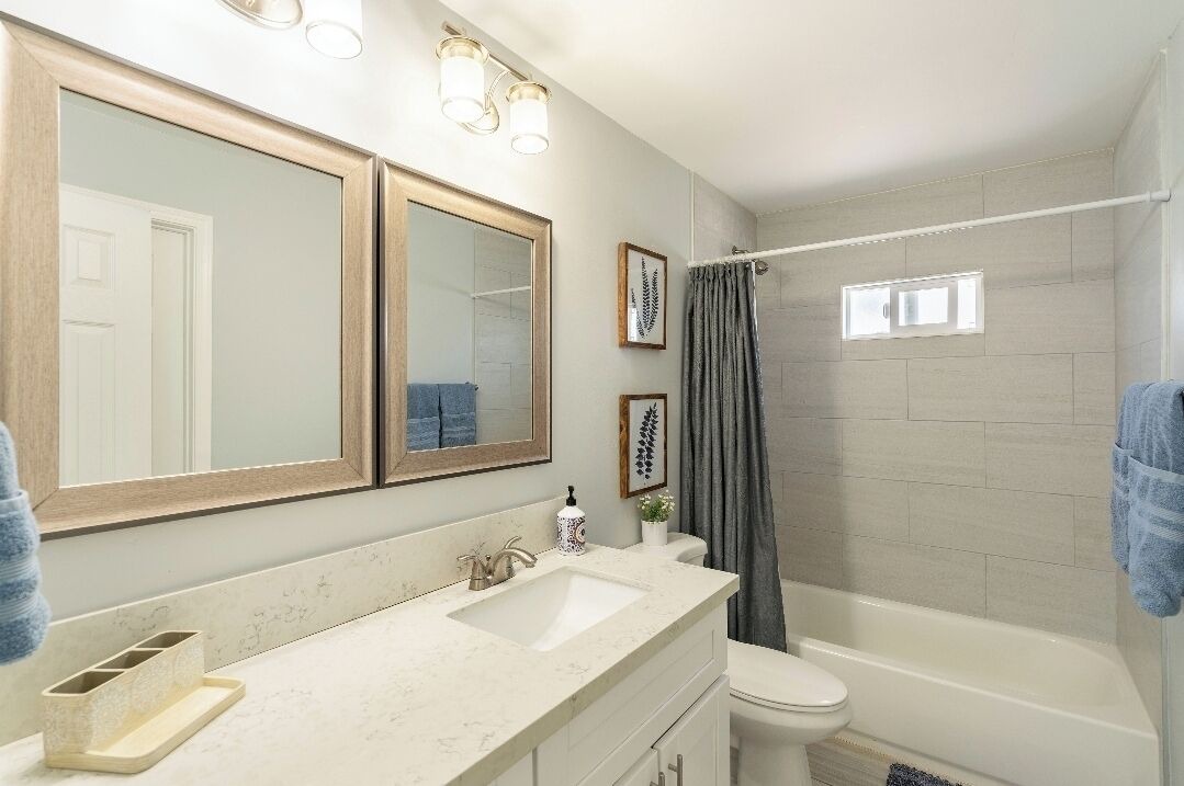 Photo of Bathroom in Lincoln Acres