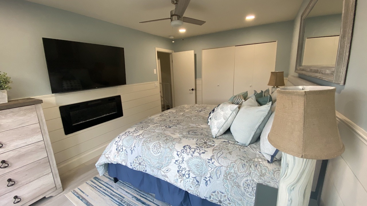 Photo of Bedroom in Solana Beach