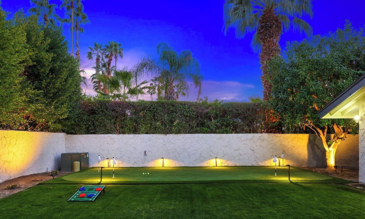 Photo of Outdoor in The Movie Colony