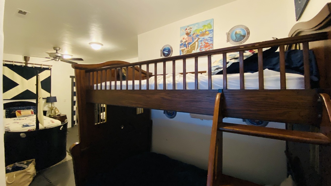 Photo of Bedroom in New Harmony