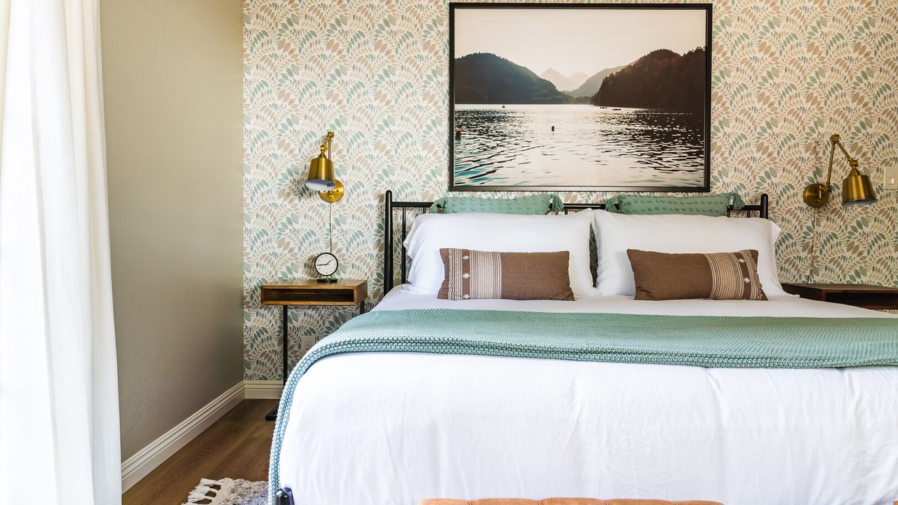 Photo of Bedroom in Summit Estates