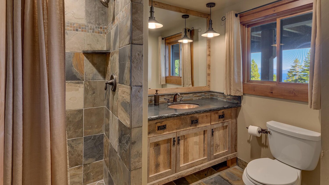 Photo of Bathroom in Talmont