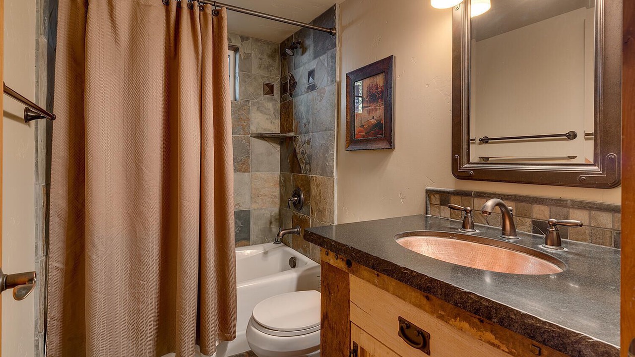 Photo of Bathroom in Talmont