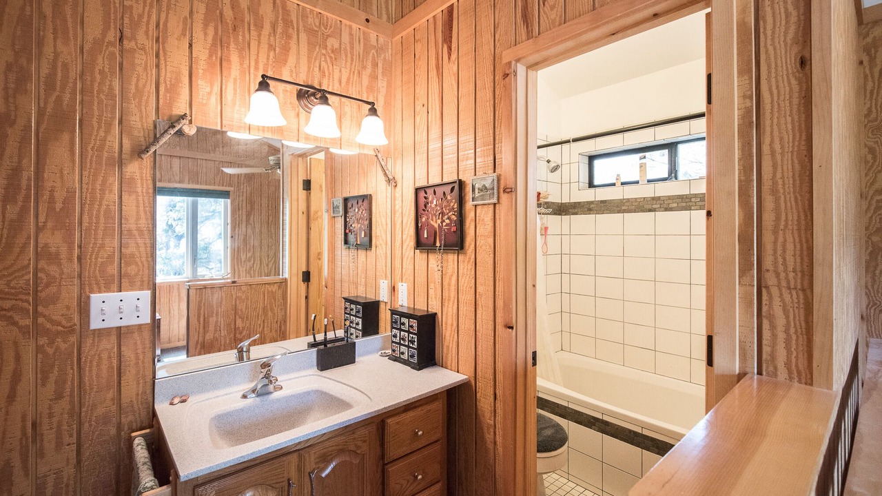 Photo of Bathroom in North Wawona