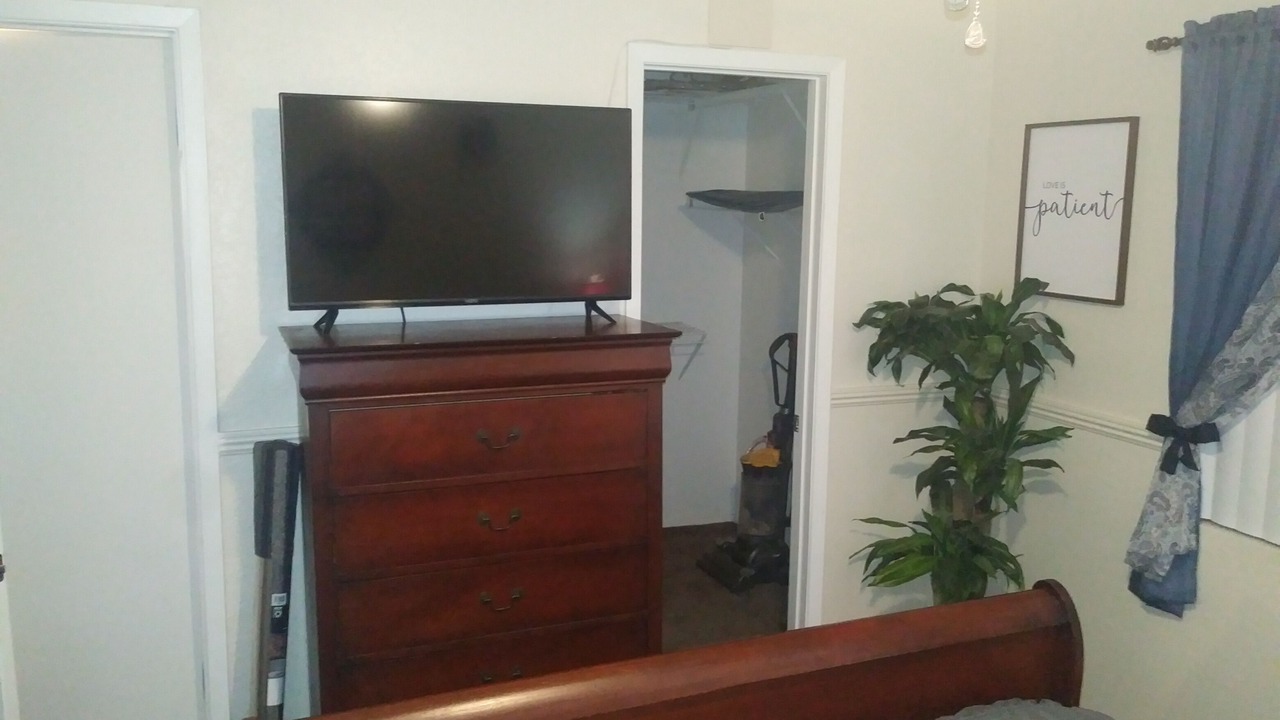 Photo of Bedroom in Pittmann