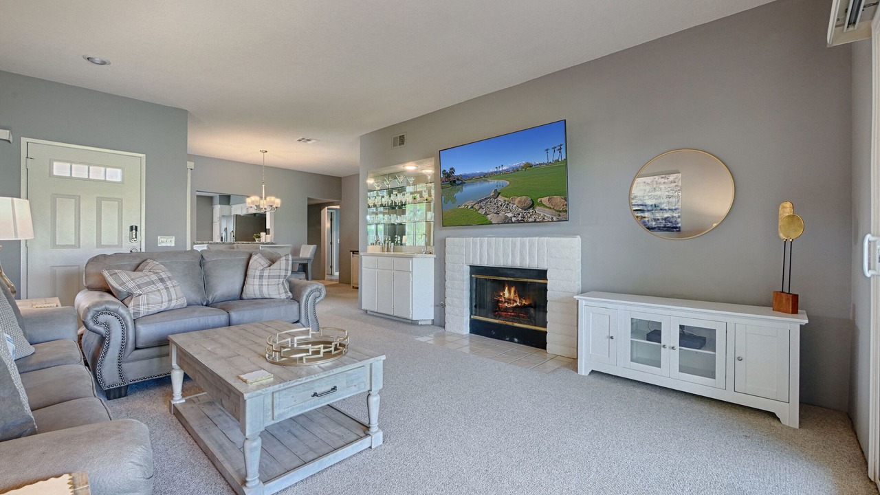Photo of Livingroom in Palm Desert