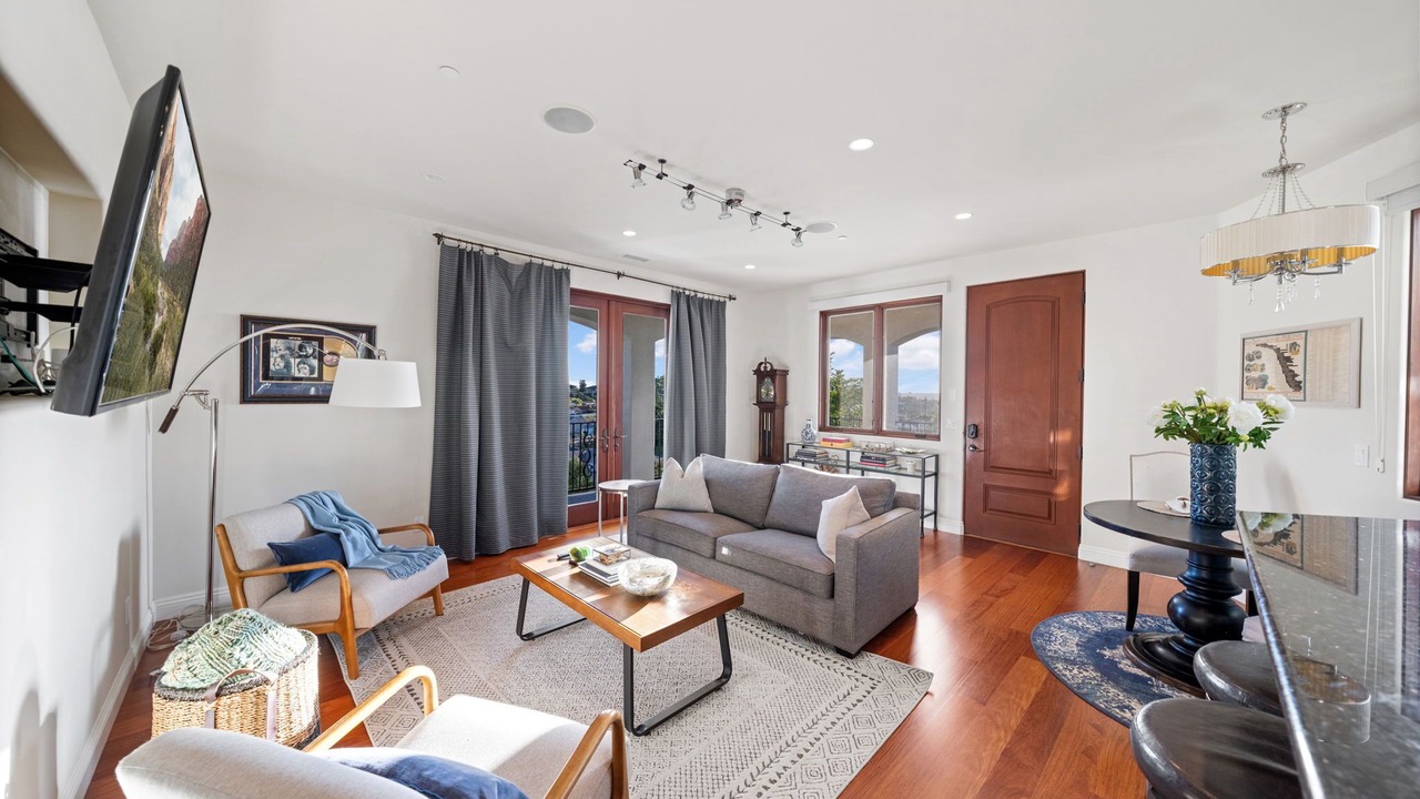 Photo of Livingroom in Poway