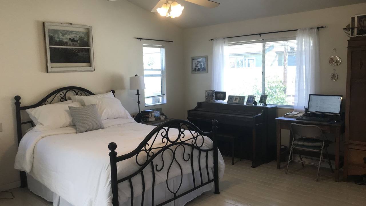 Photo of Bedroom in Shell Beach