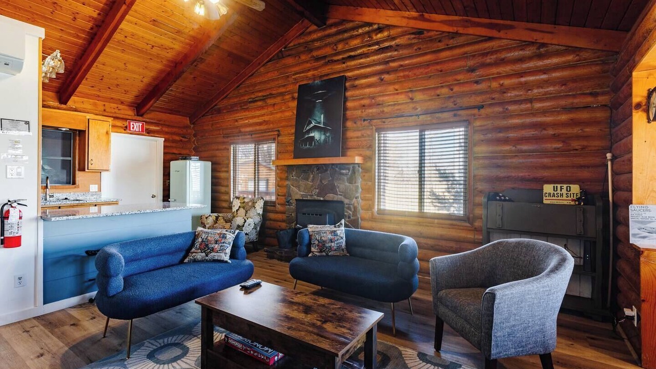 Photo of Bedroom in Hurricane