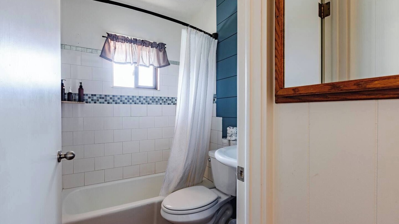 Photo of Bathroom in Hurricane