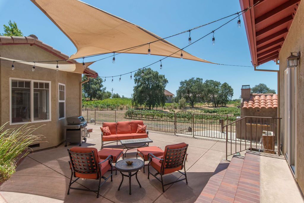 Photo of Patio Balcony in Shenandoah Valley