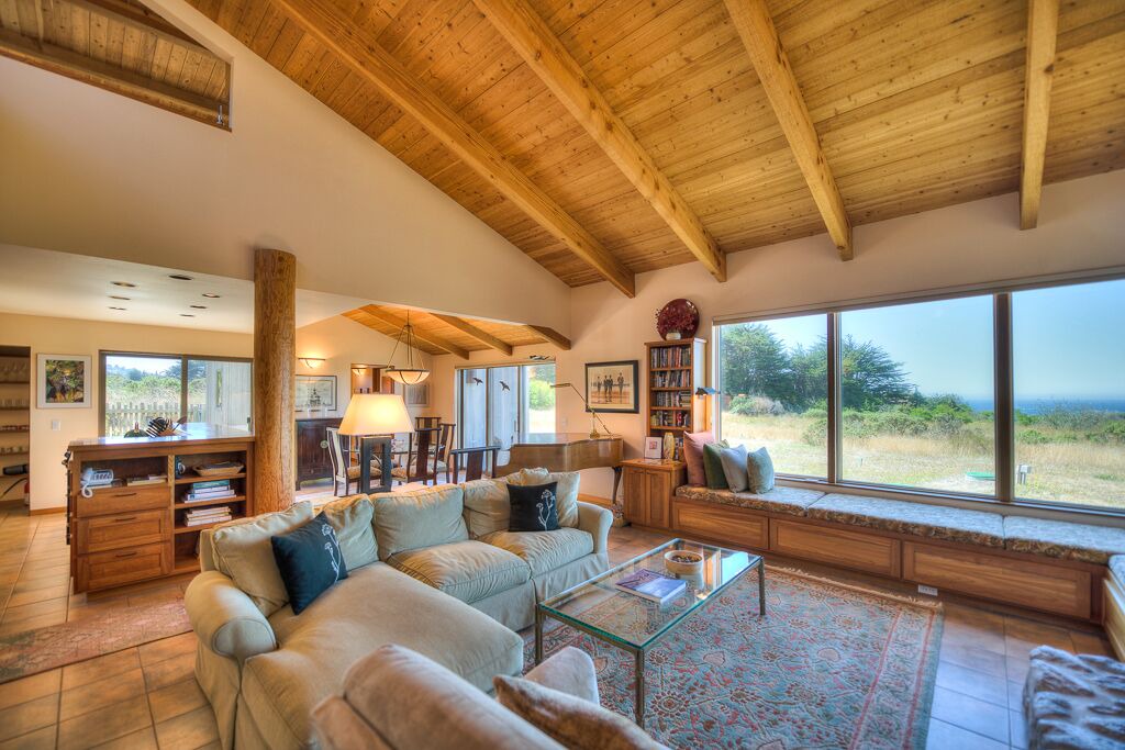 Photo of Livingroom in Sea Ranch