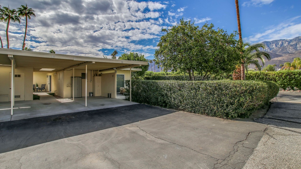 Photo of Outdoor in Araby Commons
