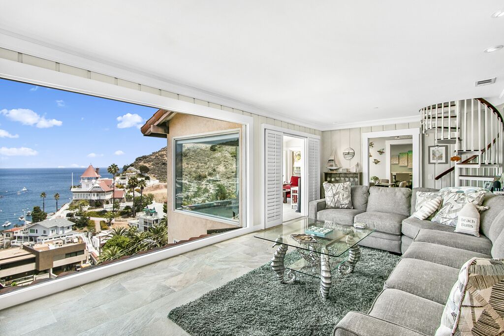 Photo of Bedroom in Avalon