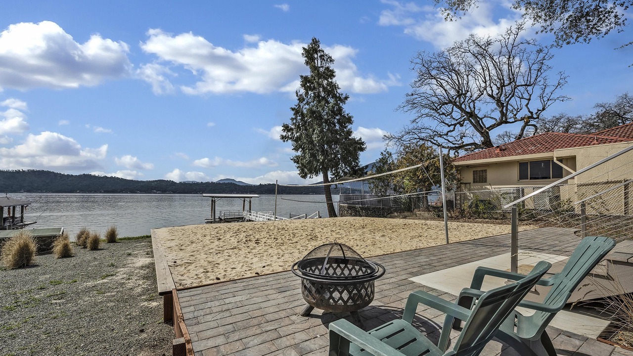 Photo of Patio Balcony in Wilbur Springs