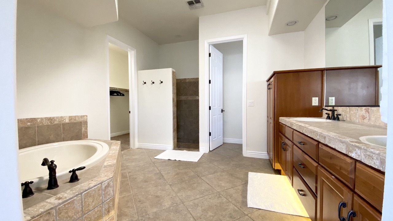 Photo of Bathroom in Desert Hills