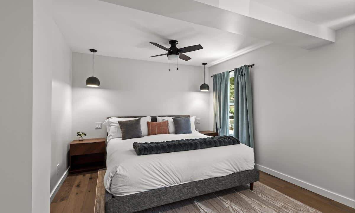 Photo of Bedroom in Geyserville