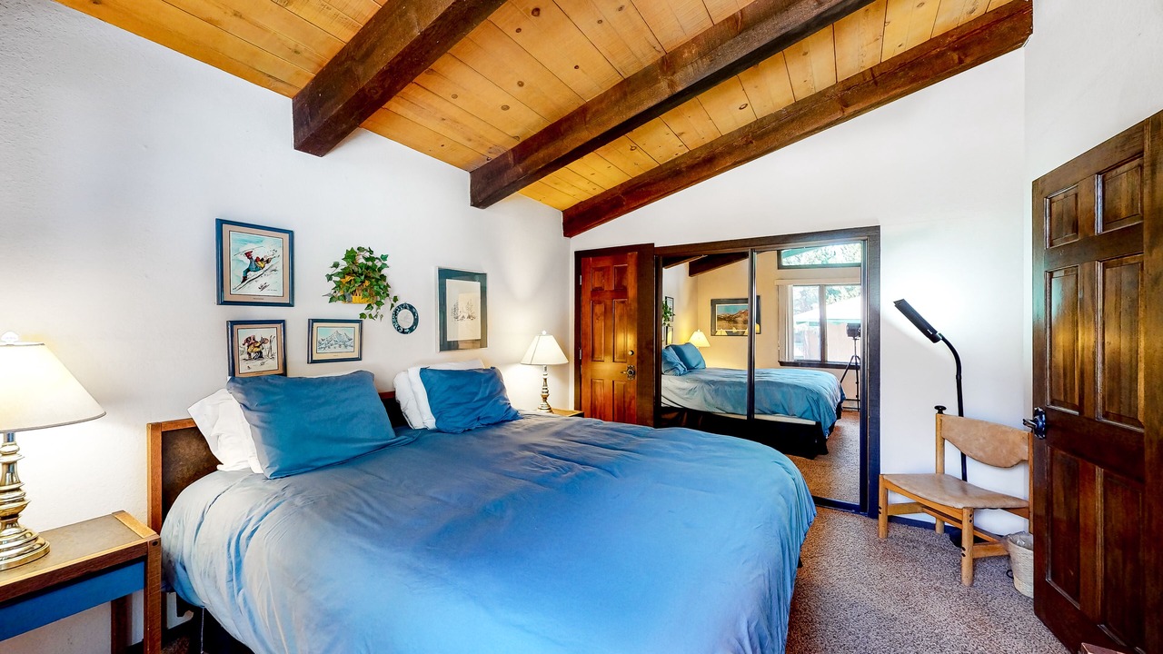 Photo of Bedroom in Mammoth Lakes
