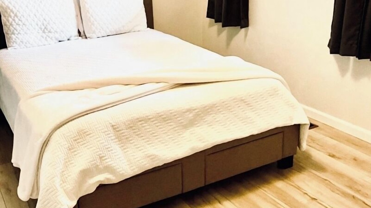 Photo of Bedroom in Roseburg
