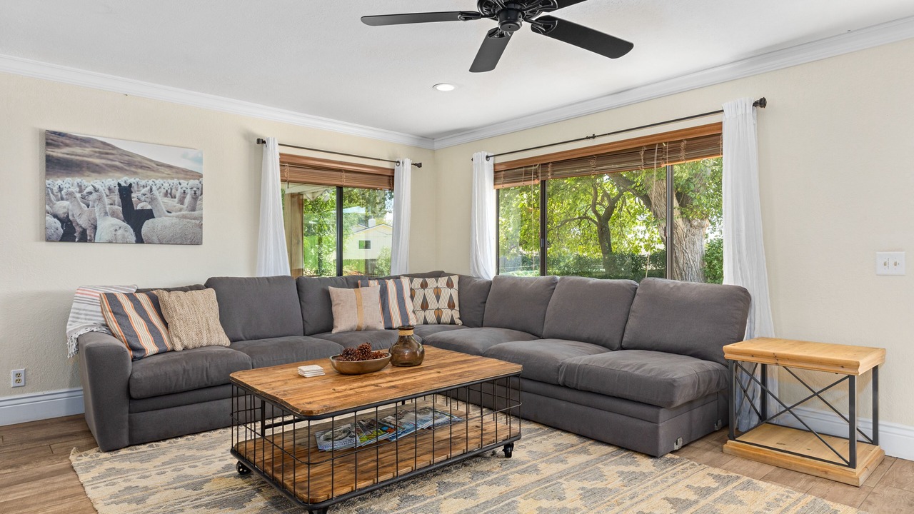 Photo of Livingroom in Paso Robles