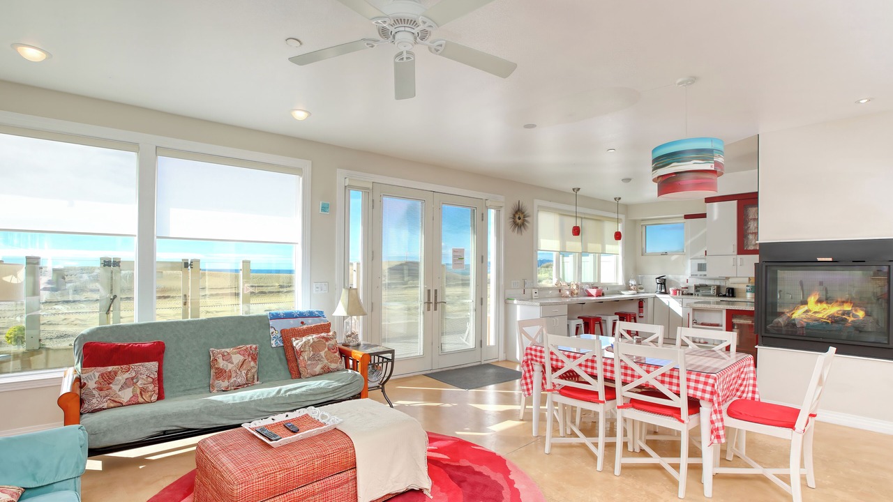 Photo of Livingroom in Oceano