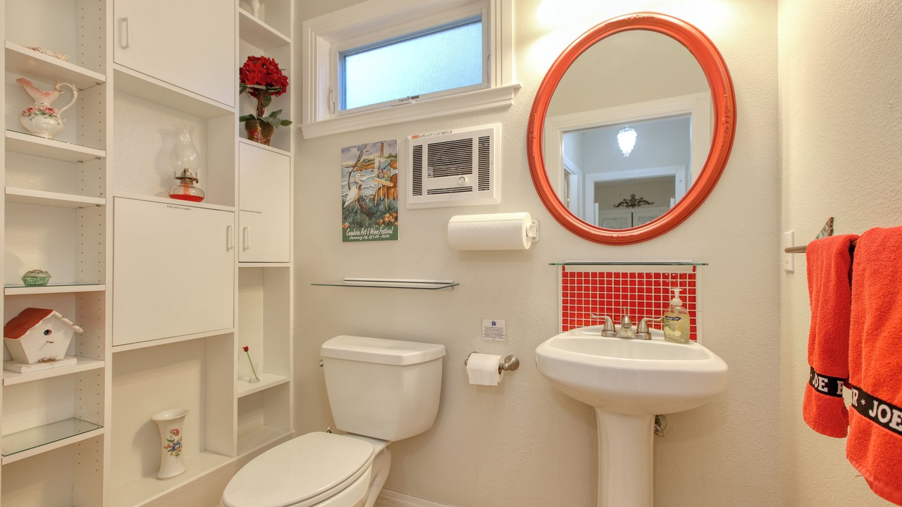 Photo of Bathroom in Oceano